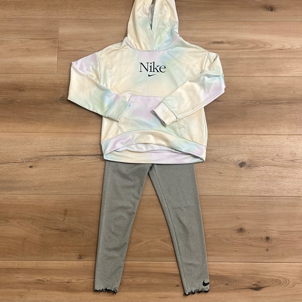 Girl size 6X Nike sweatshirt, and leggings outfit.